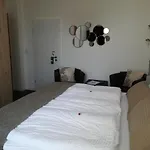Haus Neunaber בית הארחה