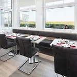 Haus Neunaber בית הארחה 4*
